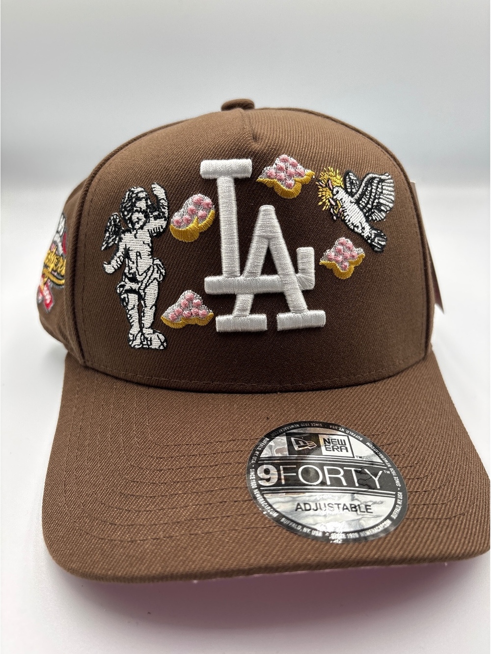 New Era 9FORTY Adjustable LA Dodgers Brown Baseball Cap with Embroidered Design